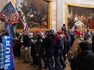 Mirjam Sterk zag sfeer pro-Trump-demonstratie van dichtbij omslaan