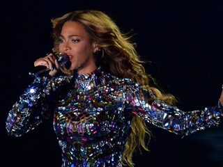Terugblik op rumoerige VMA’s met Beyoncé in 2009