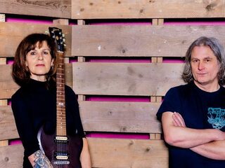 Suzanne Bosman en Mike Arntz presenteren De Keiharde Pödcast
