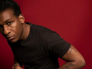 Leon Bridges ging van afwasser naar ster op de meest begeerde podia
