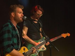 Muziekcafé met Tim Akkerman & The Ivy League, Dennis van Aarssen en Shishani