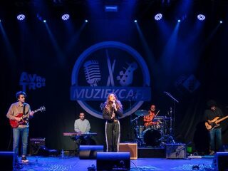 Muziekcafé met Nona, remme en Celine Cairo