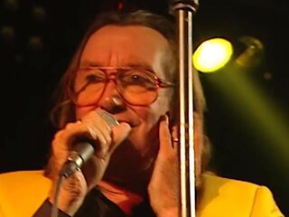 Les Gray over het gekke dansen in 'Dyna-Mite'