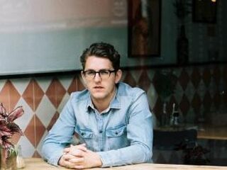 Travelin' Man en zanger Maurice van Hoek te gast bij Simone