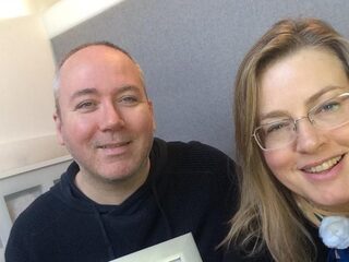 Simone Walraven interviewt oud 3FM- en Veronica DJ Patrick Kicken