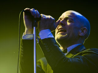 Zes video's bij Automatic For The People van R.E.M.