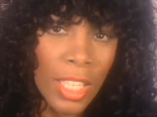 Donna Summer zong State Of Independence met sterrenkoor onder wie Michael Jackson