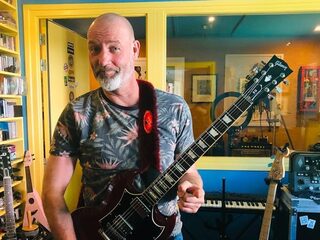 Songlines producer Chantal interviewt duizendpoot Eddy Zoëy in nieuwe podcast