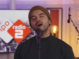 Guy Sebastian verrast met cover