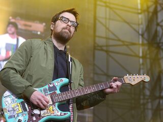 Actie jonge Weezer-fan levert Toto-cover op