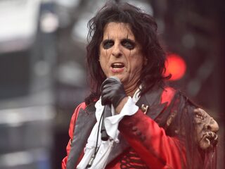 Zo klinken nummers van Alice Cooper en Guns N' Roses als slaapliedjes