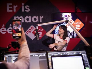 Top 2000 Liveblog Dag 3: Uitbuiken in het Top 2000 Café
