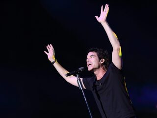 Train-zanger schreef Drops Of Jupiter over zijn overleden moeder