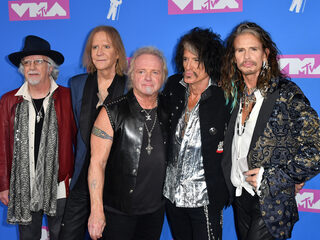Aerosmith-drummer wil terug in band via rechtszaak