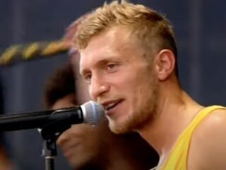 In de armen van Chef'Special op Pinkpop 2014