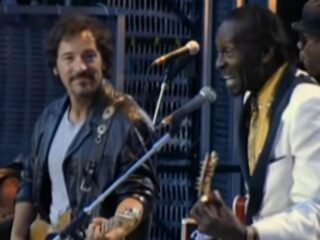 Chuck Berry's Johnny B. Goode live met Bruce Springsteen