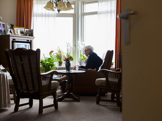 Kom in contact met anderen mensen in quarantaine