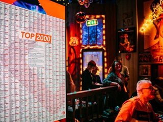 Deze nummers in de Top 2000 staan op dezelfde plek als vorig jaar