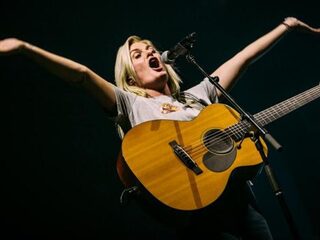 'Een Stap Terug' van Miss Montreal is TopSong