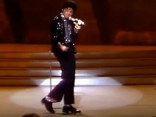 Moonwalk Michael Jackson 35 jaar oud