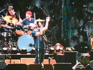 Pearl Jam covert 'Rockin' In The Free World'