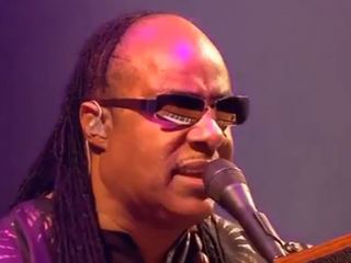 Stevie Wonder brengt met Sir Duke ode aan jazzicoon Duke Ellington