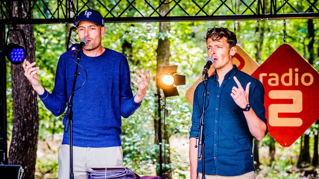 Lange Frans en Baas B spelen live 'Het Land Van Vriendschap' | NPO Radio 2