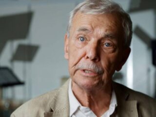 Oud-radiopresentator Aad Bos (88) overleden