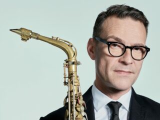 Benjamin Herman is terug met een wekelijks uur muziek