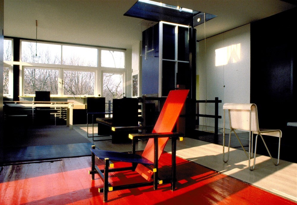 Stoel ontworpen door Gerrit Rietveld