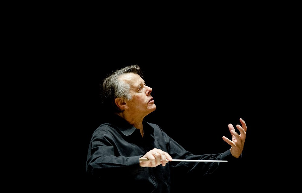 Dirigent Mariss Jansons dirigeert het Concertgebouworkest tijdens een repetitie. Het orkest neemt op 20 maart 2015 na elf seizoenen afscheid van zijn geliefde chef. Jansons kondigde in april aan dat hij na het seizoen 2014-2015 zijn functie als chef-dirig