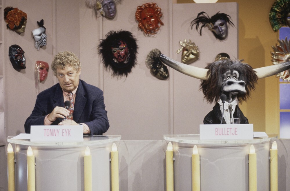 Tonny Eyk en Bulletje bij de Mini-playbackshow