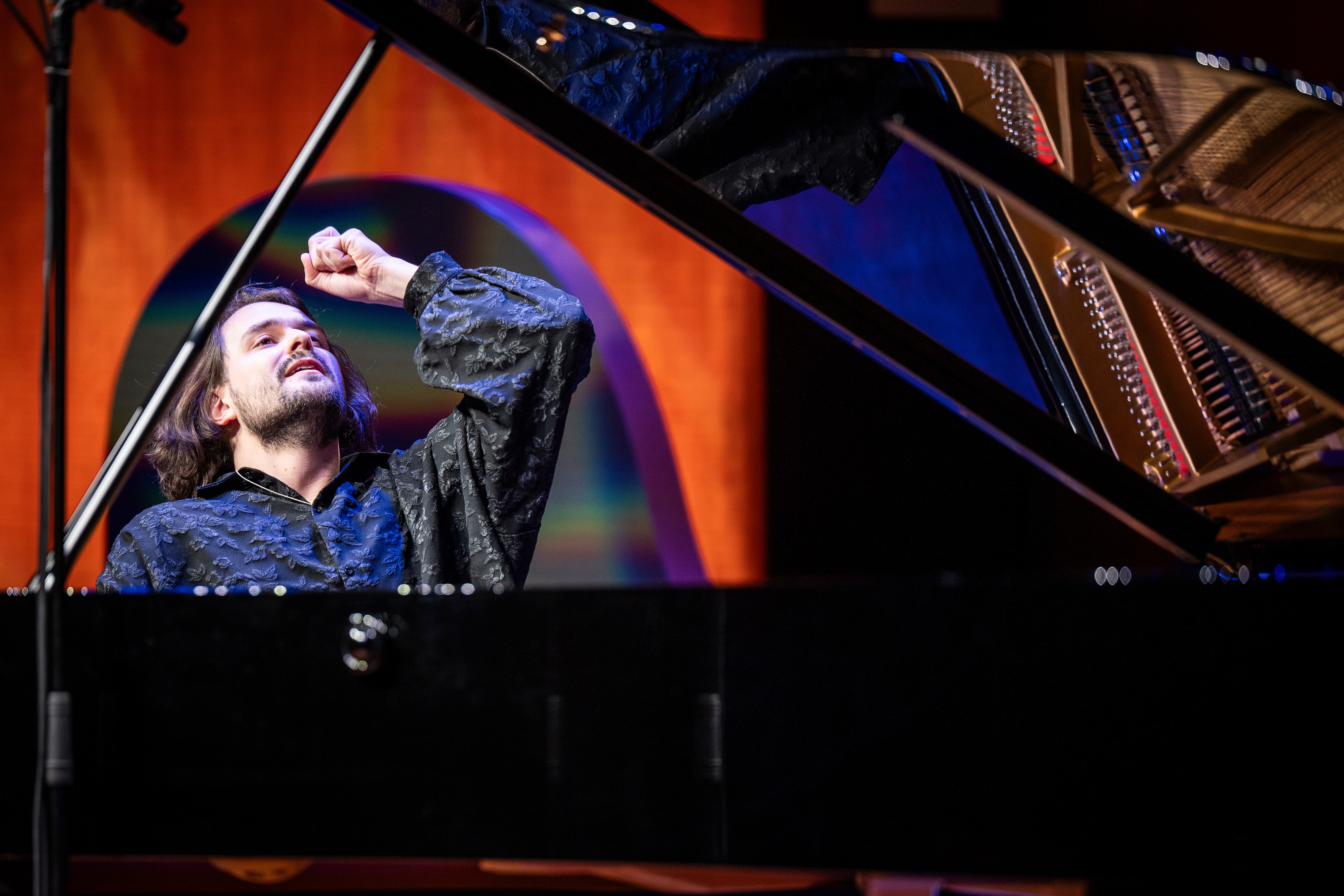 Pianist Alexander Kashpurin tijdens een concert van Liszt Utrecht
