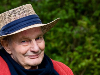 Wie was Simeon ten Holt?