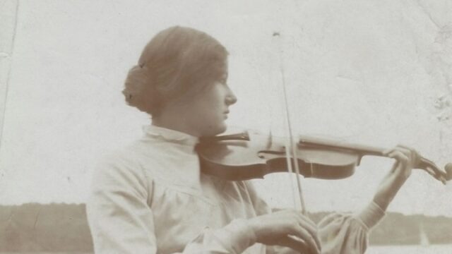 Rebecca Clarke - zette de altviool op de kaart