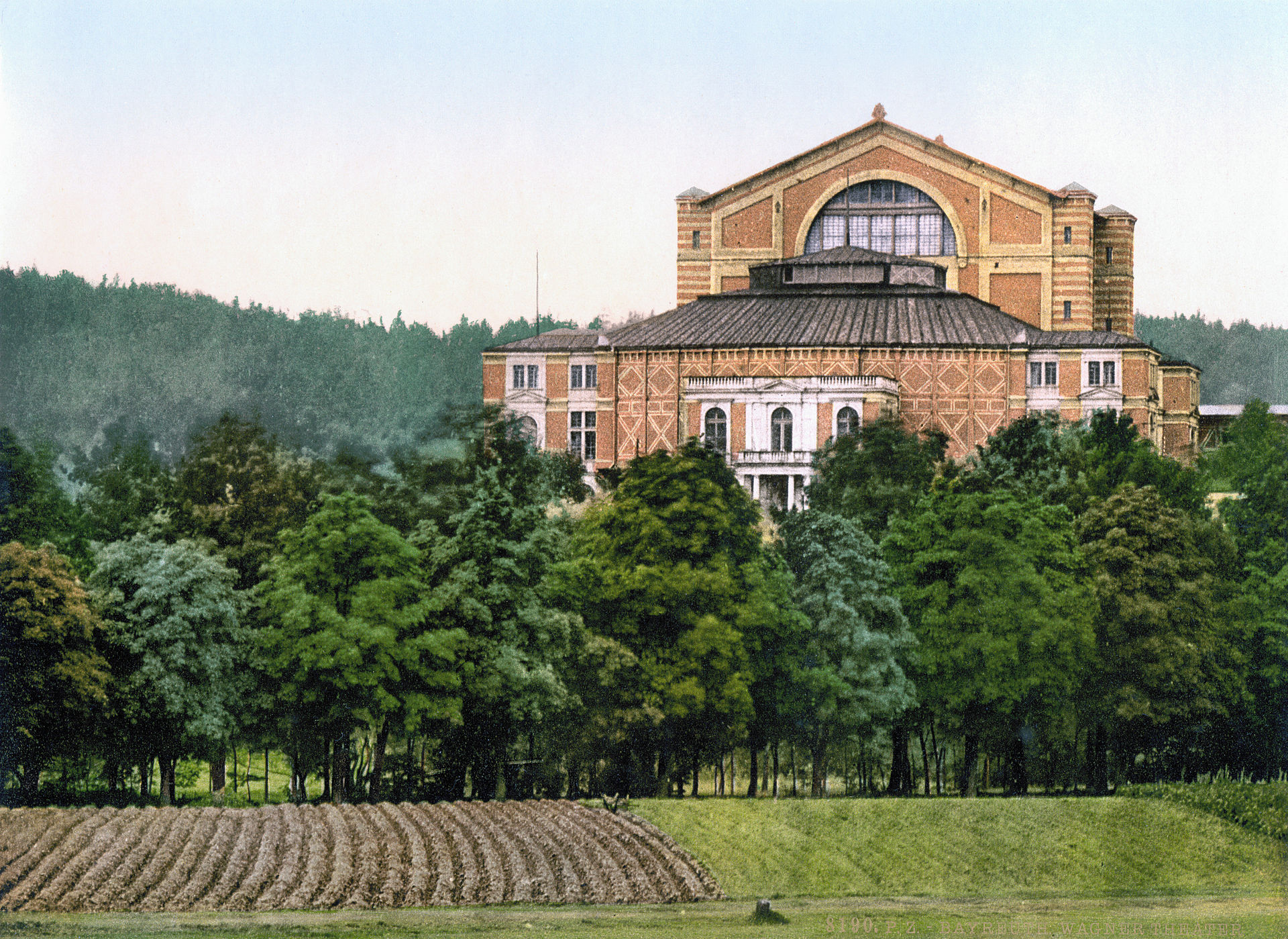 Het Festspielhaus in Bayreuth rond 1900