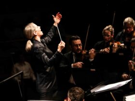 Slotconcert: Karina Canellakis dirigeert Mahler 2