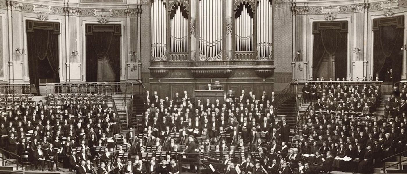 Toonkunstkoor Amsterdam viert 125 jaar Matthäus traditie met