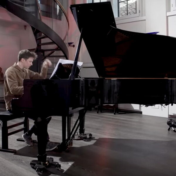 Pianist Mattias Spee speelt Bij Andreas