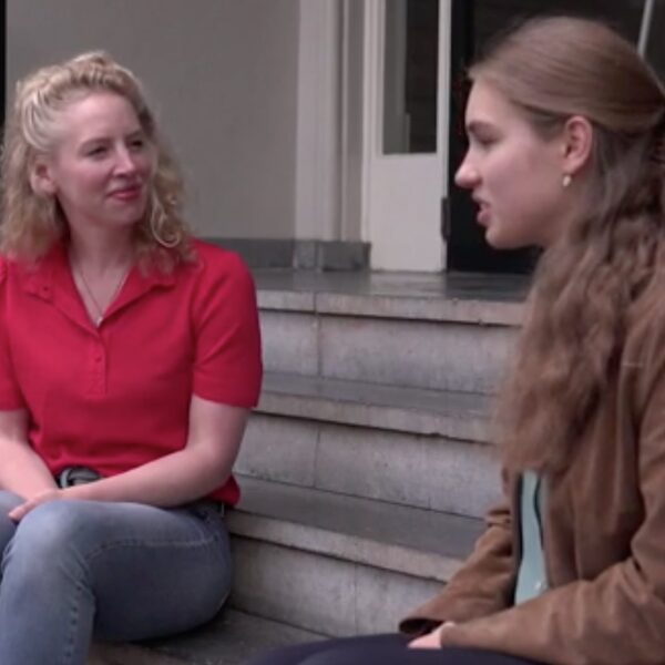 Carine interviewt blokfluitist Lucie Horsch