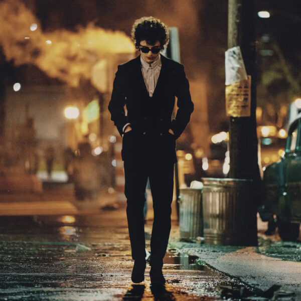 Eerste muziek biografisch drama 'A Complete Unknown' (over Bob Dylan) gedeeld