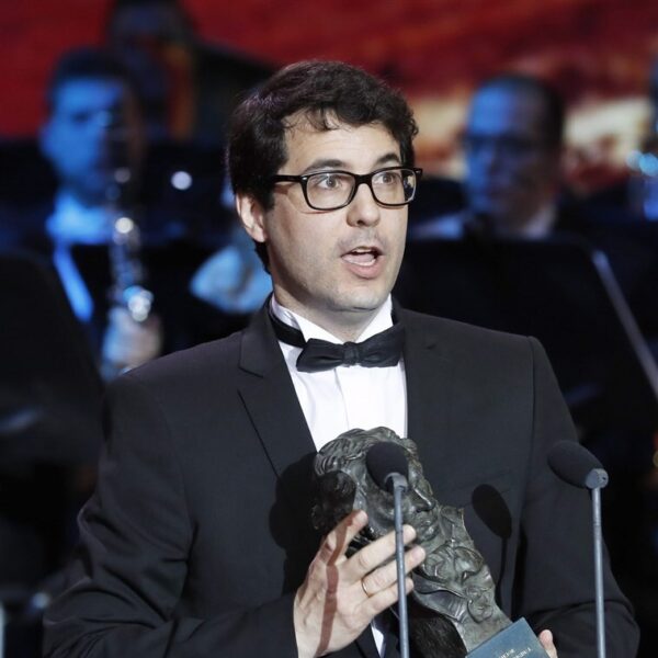 Componist Fernando Velázquez maakt muziek voor serie 'The Last Night at Tremore Beach'