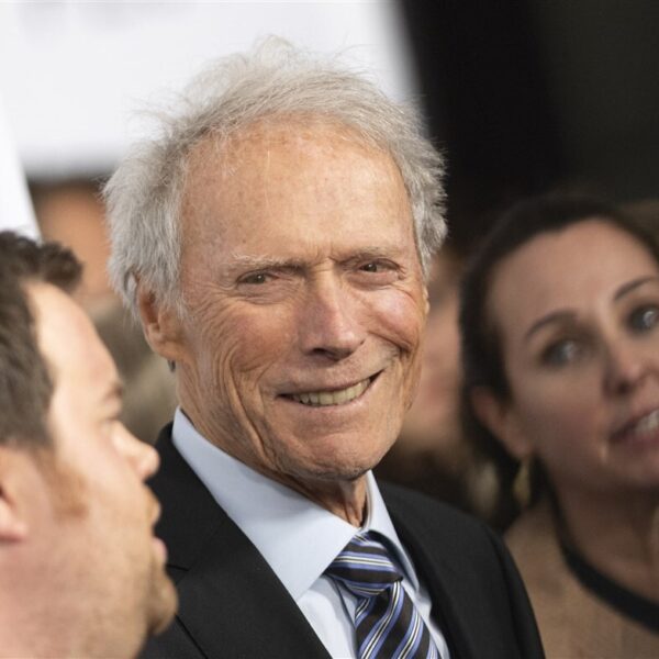 Nieuw rechtbankdrama 'Juror #2' van Clint Eastwood krijgt muziek van Mark Mancina