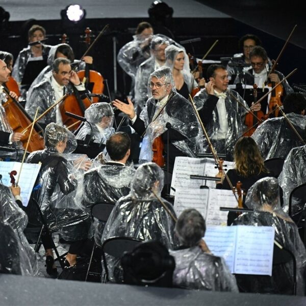 Verontwaardiging over verregende Olympische opening: kunnen instrumenten tegen water?