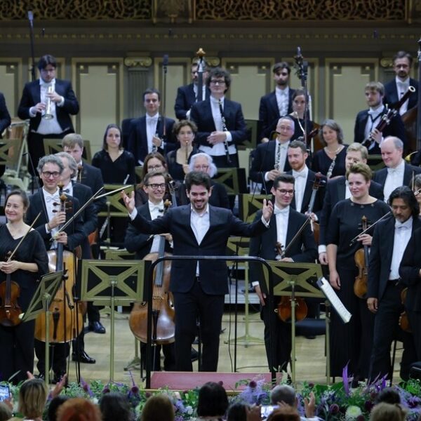 Musici starten petitie tegen annuleren concert met Lahav Shani