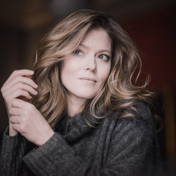 Recensies NTR ZaterdagMatinee: Barbara Hannigan zingt Let me tell you van Hans Abrahamsen