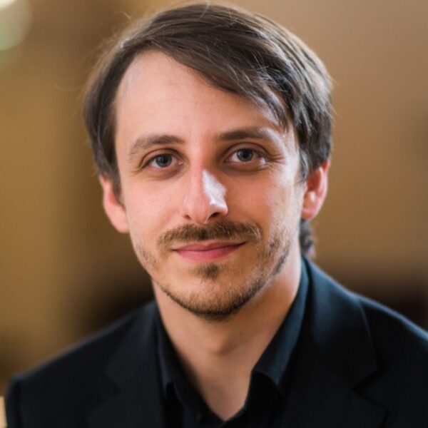 Benjamin Goodson nieuwe chef-dirigent Groot Omroepkoor