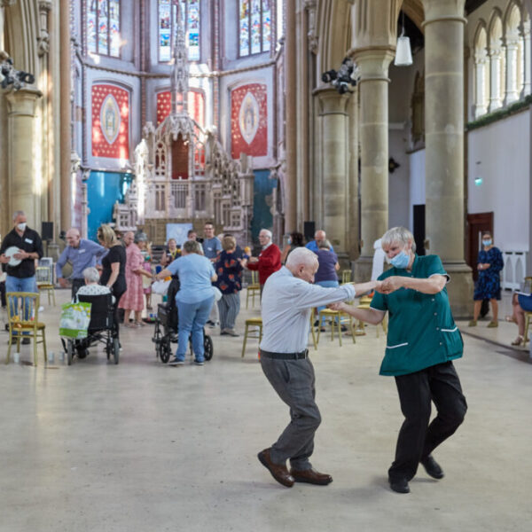 1 miljoen pond voor muziekcafés voor mensen met dementie in Manchester