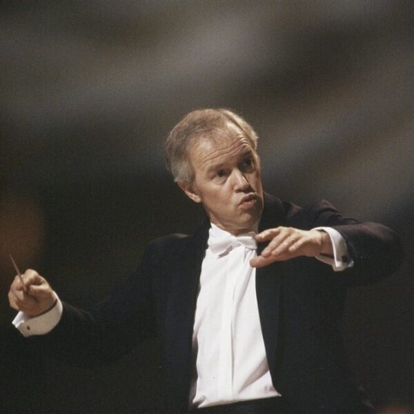 Edo de Waart dirigeert Wagners Götterdämmerung