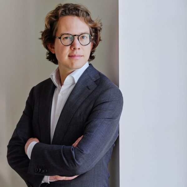 Hannes Minnaar speelt Brahms